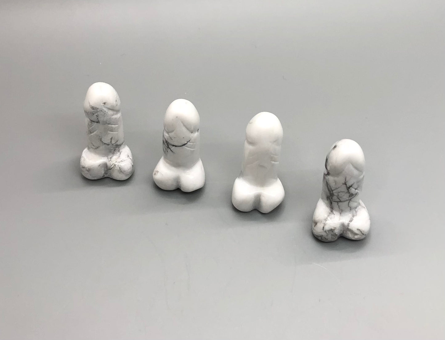 Howlite Phallus
