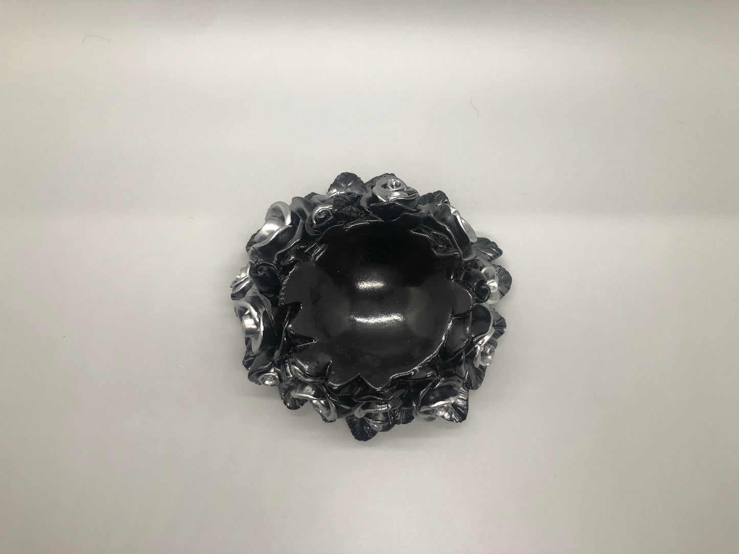 Black and Silver Rose Sphere Base