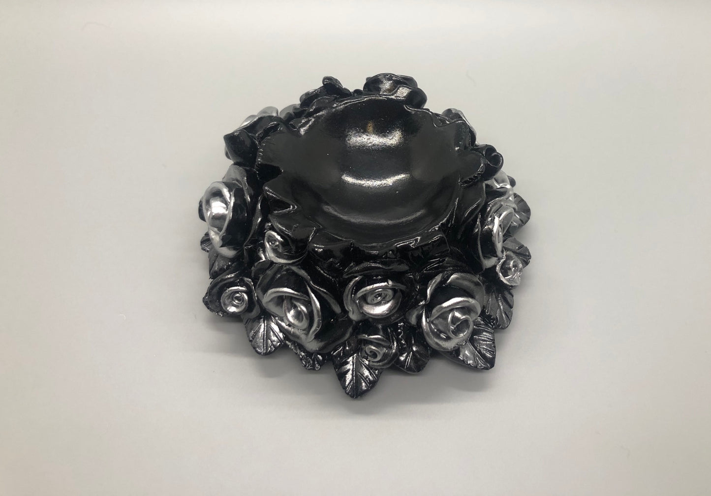 Black and Silver Rose Sphere Base