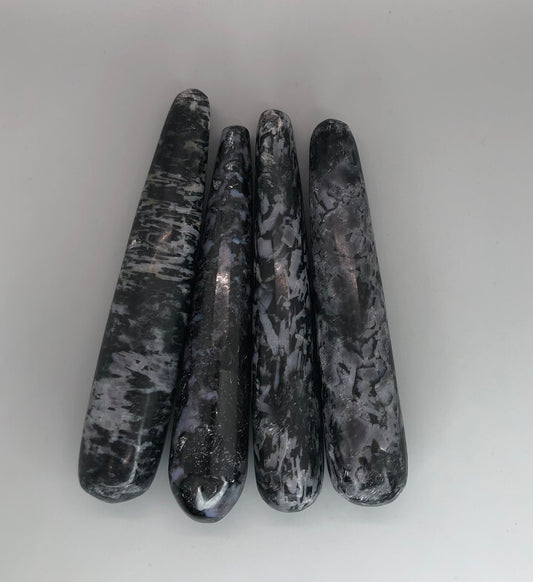 Indigo Gabbro Wand